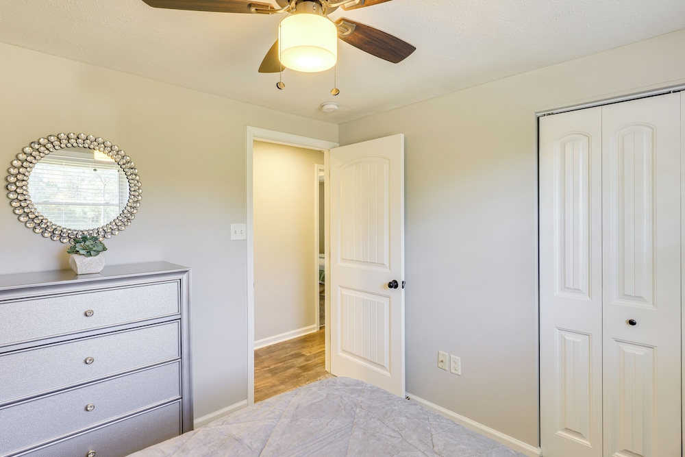 14 Mi to Montgomery: Updated Home Near Maxwell AFB