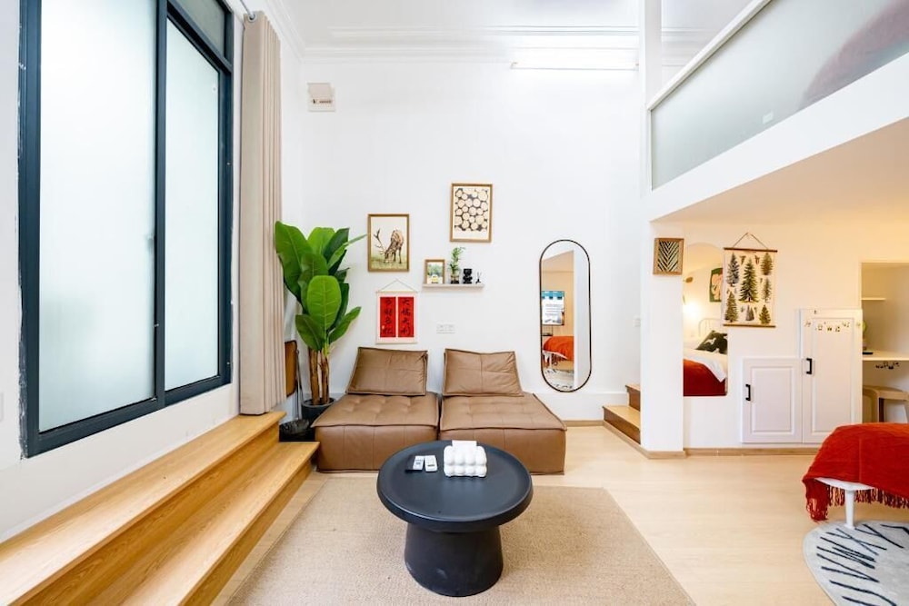 Shanghai Hills & Zinn Courtyard BNB