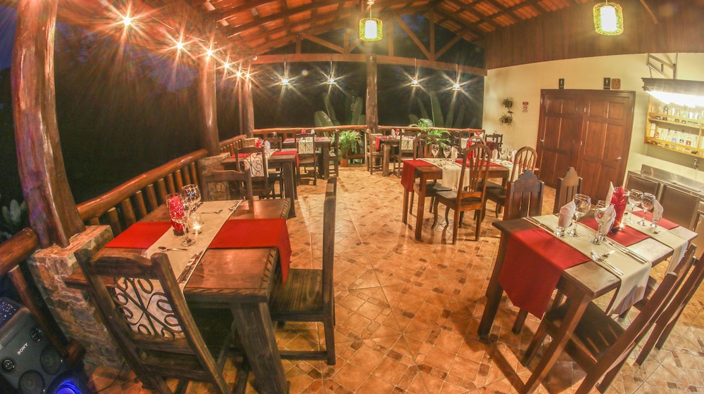 Hotel Rancho Cerro Azul