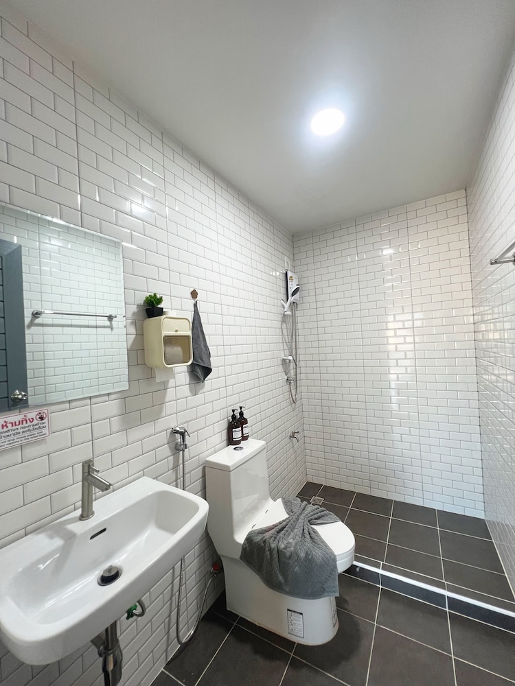 Monday Guesthouse Hatyai
