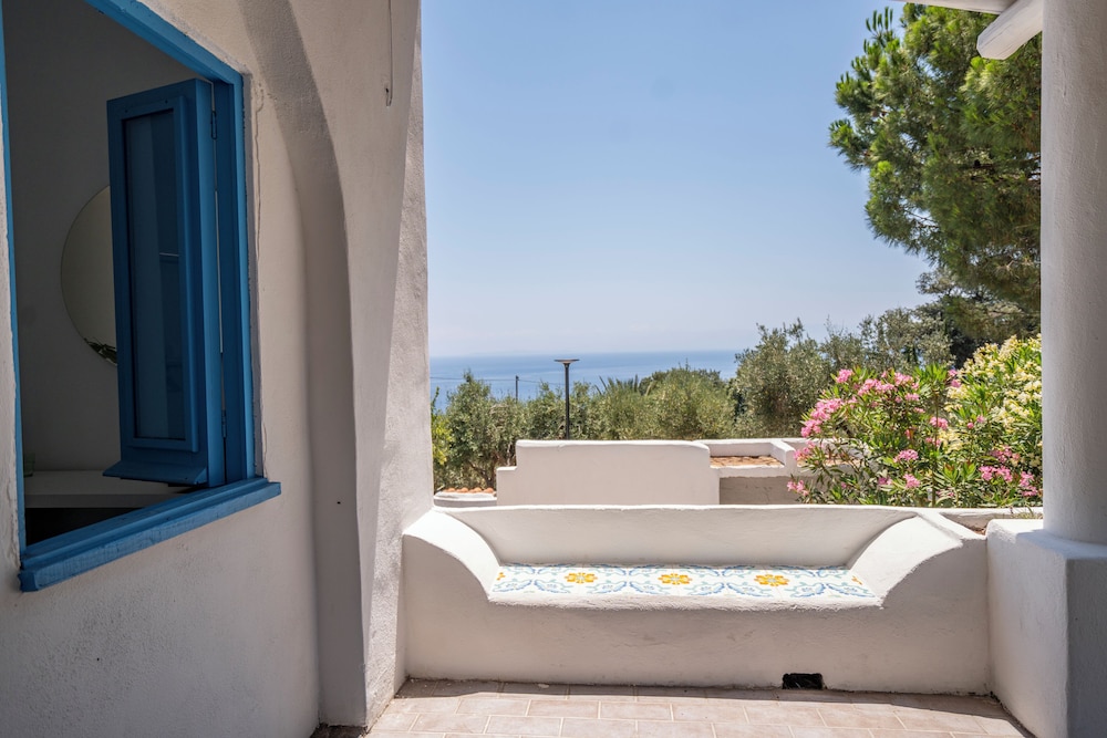 Borgo del Cannitello Romantic Resort