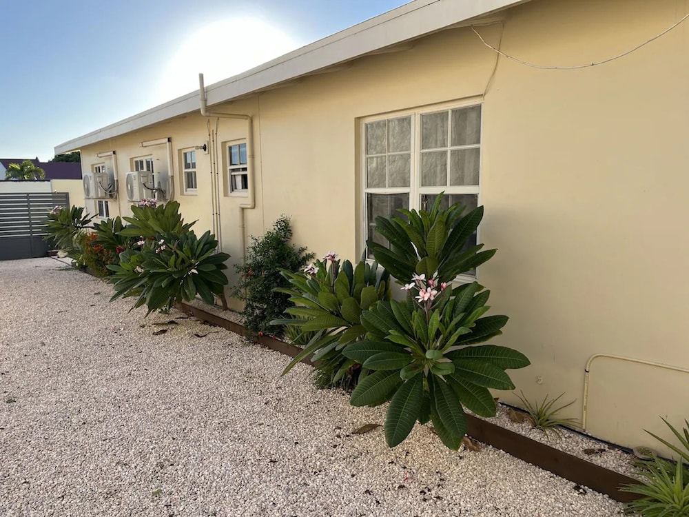 3 Bedroom Villa in Pos Chiquito Sun and Fun 5 Minute Walk to Beach