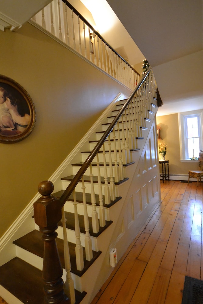 The Briarwood B&B