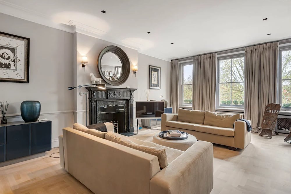Cadogan Squre-2 Bedroom