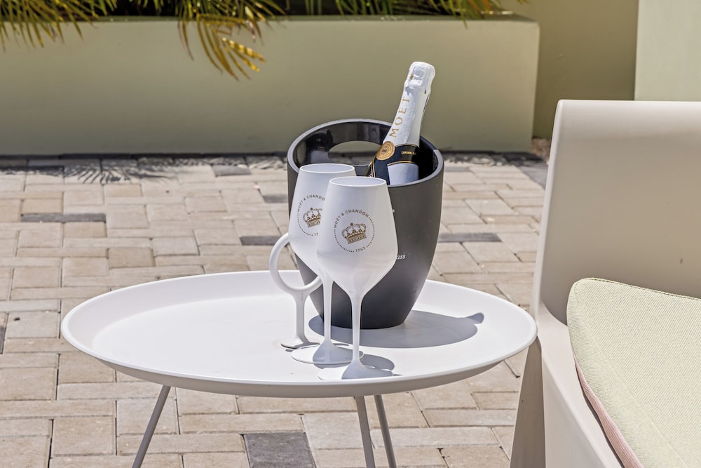 Villa Solana with private pool, Mambo Beach