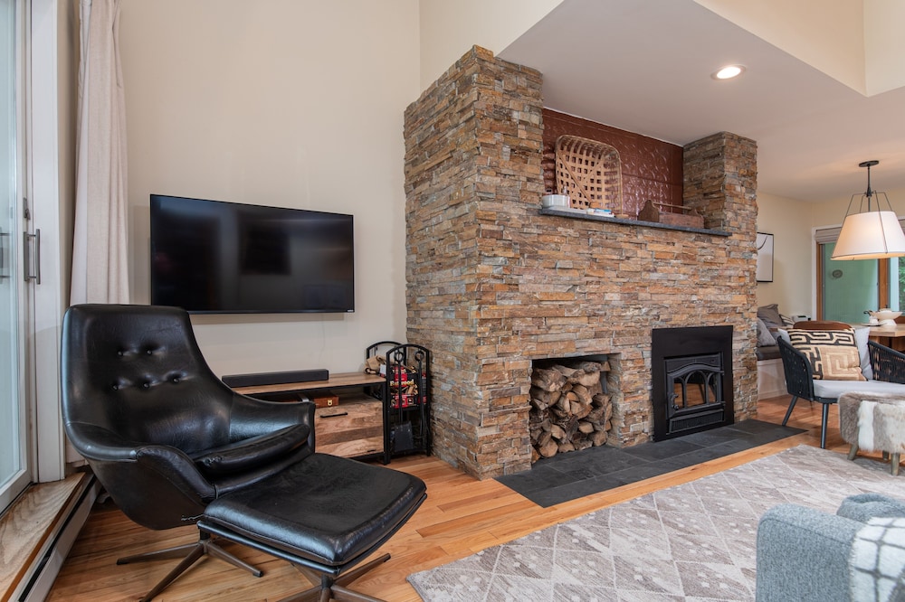Club Sugarbush #8 3 Bedroom Condo