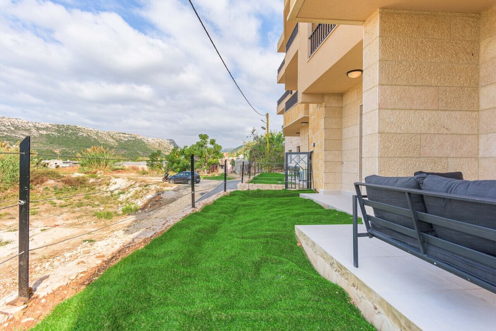 Glow Studios & Apartments in Batroun