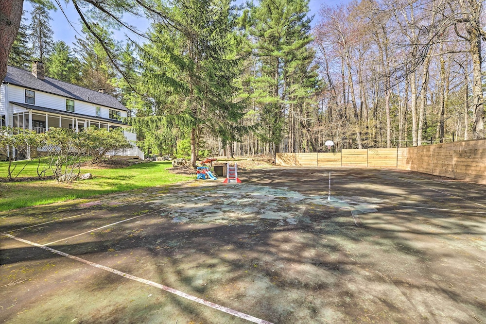 Pocono Pines Family Home w/ Private Hot Tub! view 4