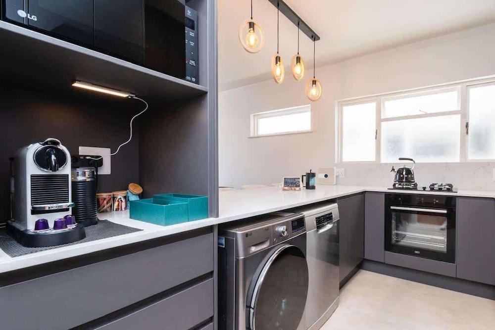 Modern 2 Bedroom Apartment Pleasant Ways Seapoint