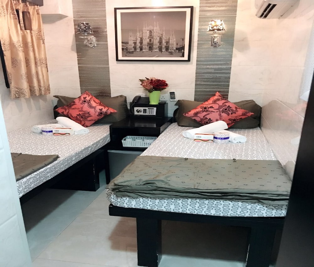 Skycity Hostel