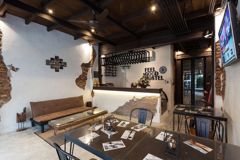Feel Good Hostel