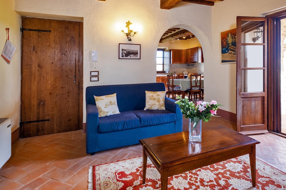 Fratta Orchidee in Cortona view 3