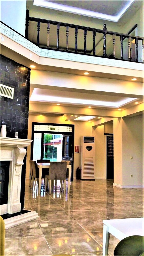 King Villa