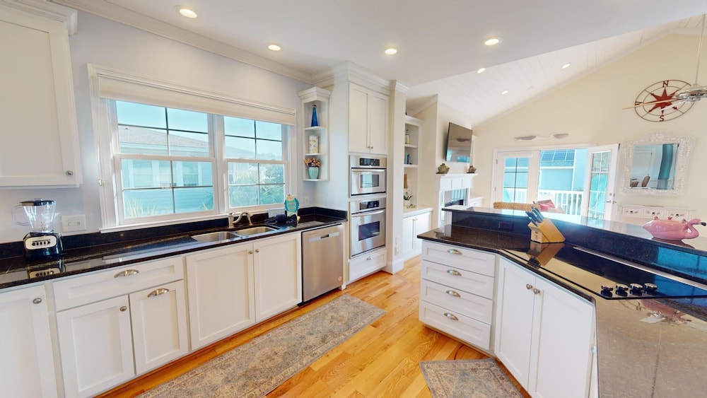 Mimi's Mermaid's & Memories by Tybee Vacation Rentals