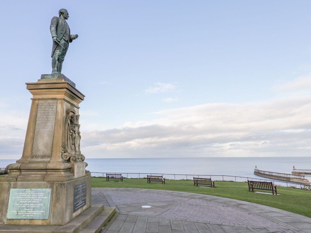 Whitby Harbour Retreat view 2
