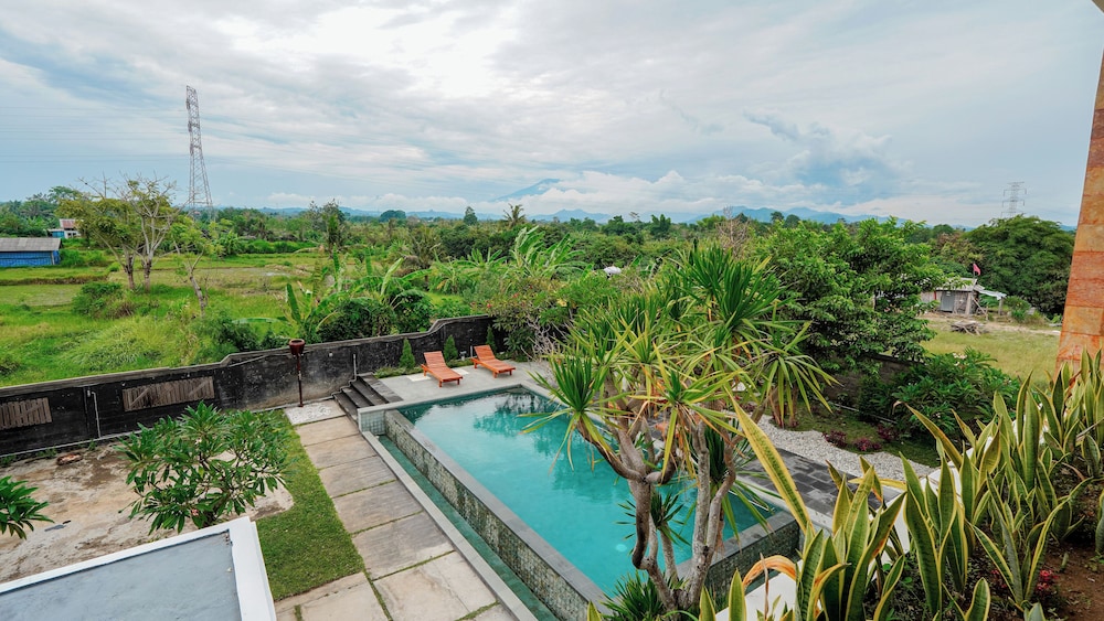 Mona Bali Guest House