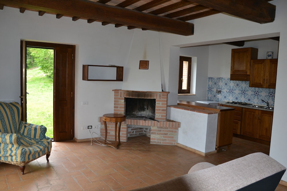 Panoramic Farmhouse With Swimming Pool view 4