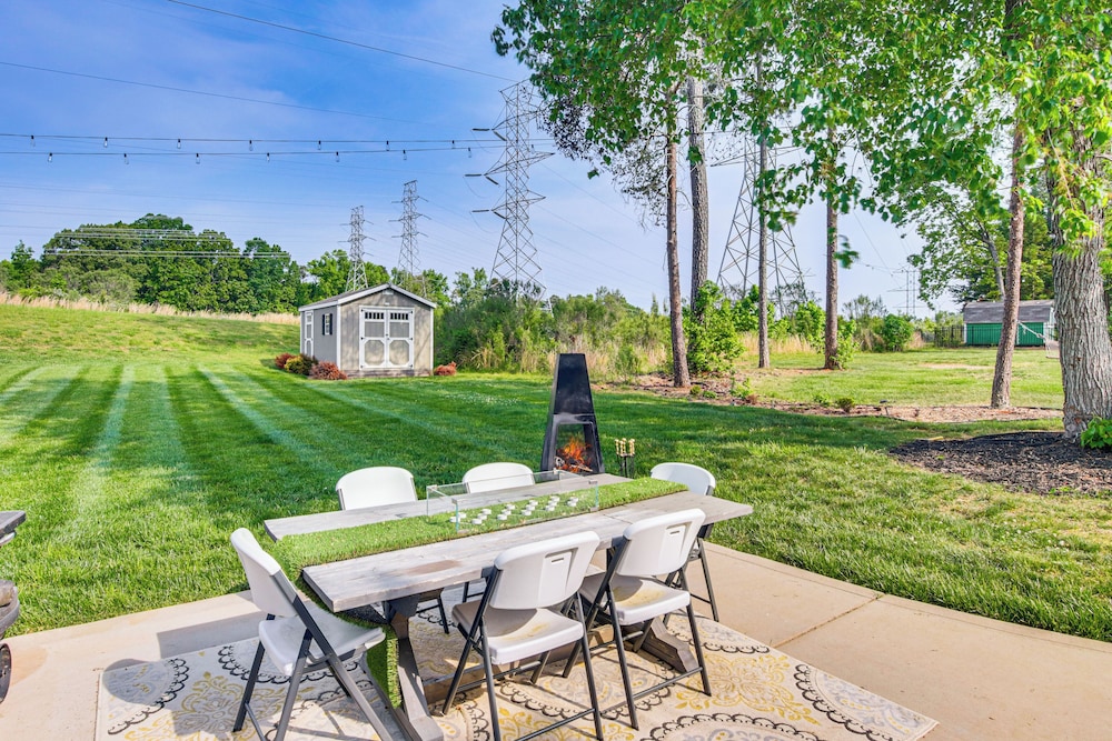 Patio, Deck & Grill: Charlotte Area Group Getaway!