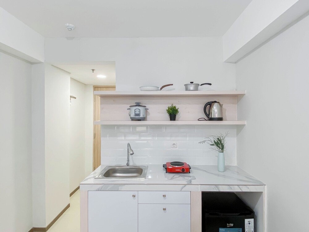Neat Studio Room Apartment Meikarta