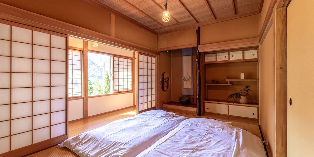 Takazuri Kita - Hostel