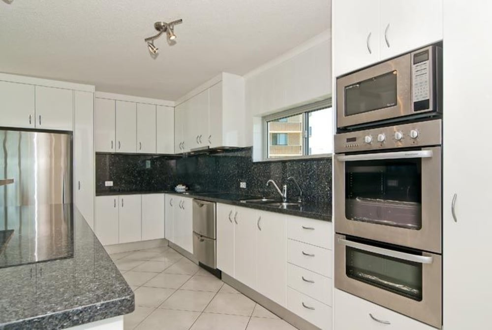 Chateau Royale Beach Resort Maroochydore