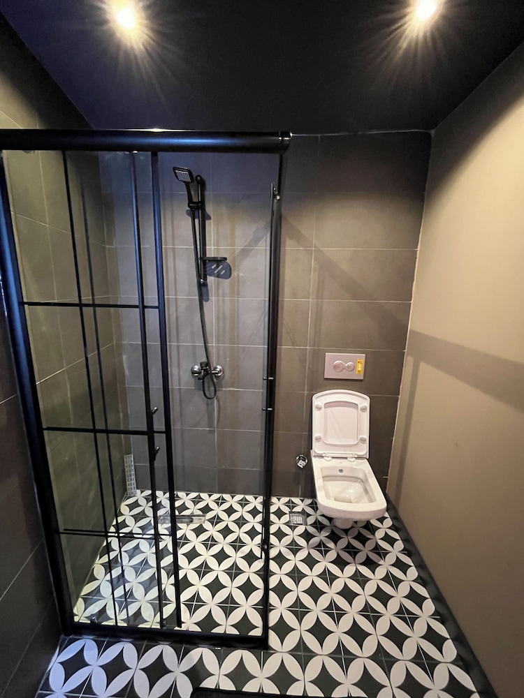 Thalia Suites Hotel