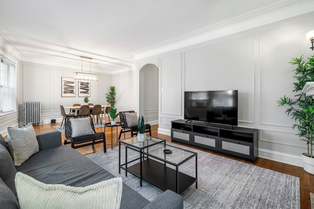 Spacious 4BR - Chase 1E
