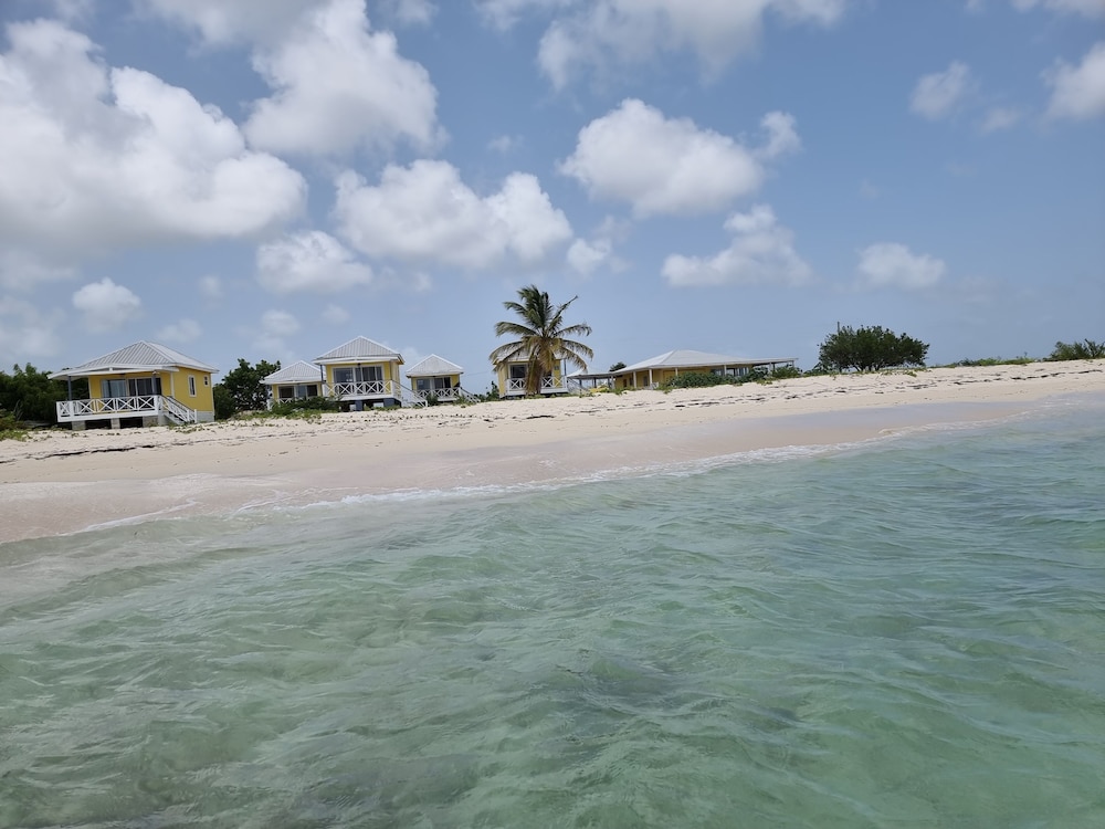 Captivating 1-bed Cottage in Codrington