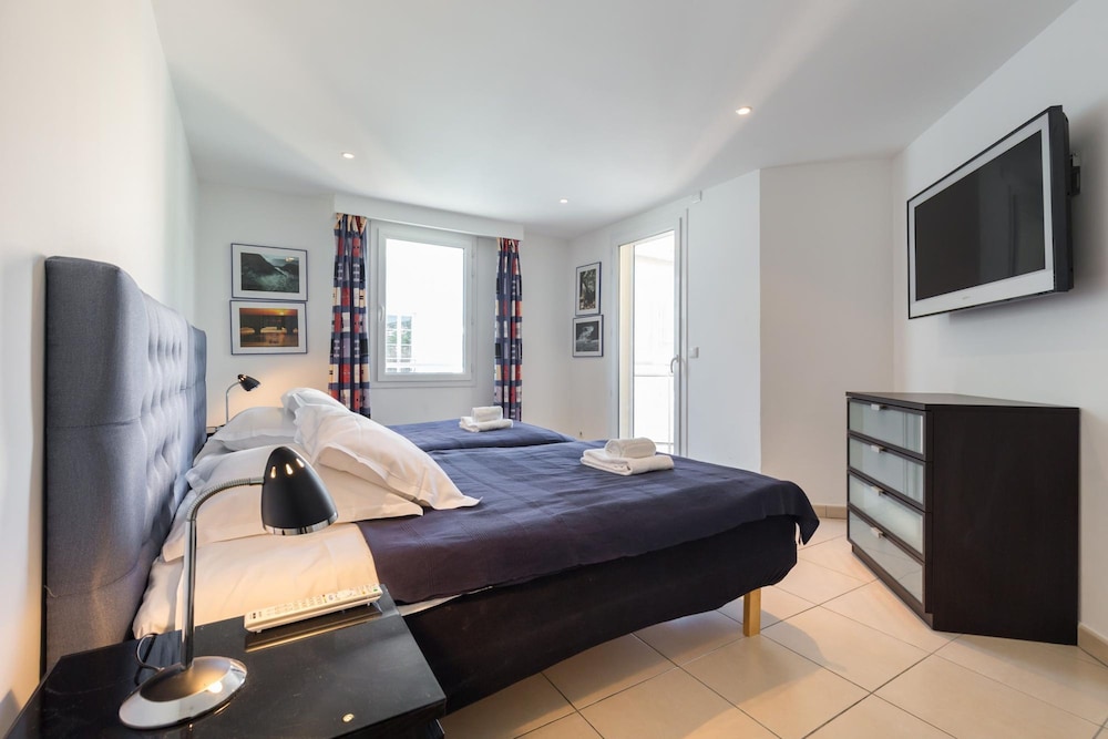 Superb Penthouse in Centre of Cannes Stunning Views Air-conditioning Internet Near the Palais - 532