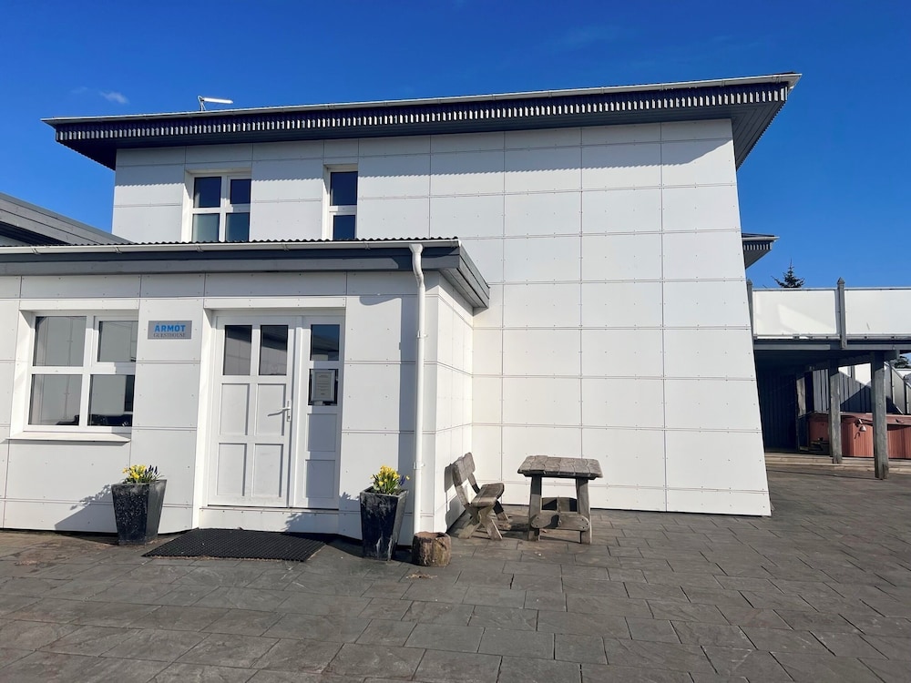Ármót Guesthouse