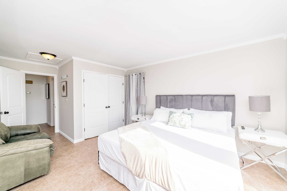 Panorama by Avantstay Unparalleled Views, Deck w/ Hottub, Game Room Pool Table