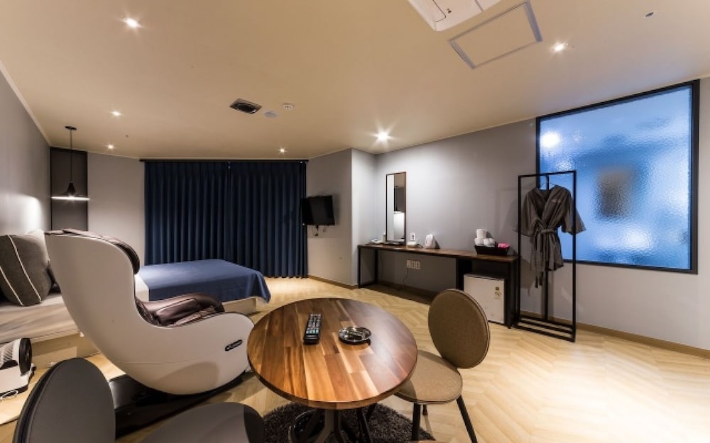 Namyangju W Hotel Hopyeong Branch view 3