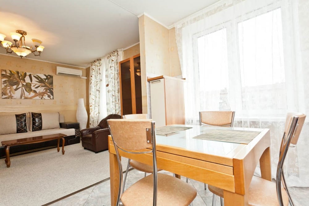 LUXKV Apartment on Kutuzovsky Prospekt