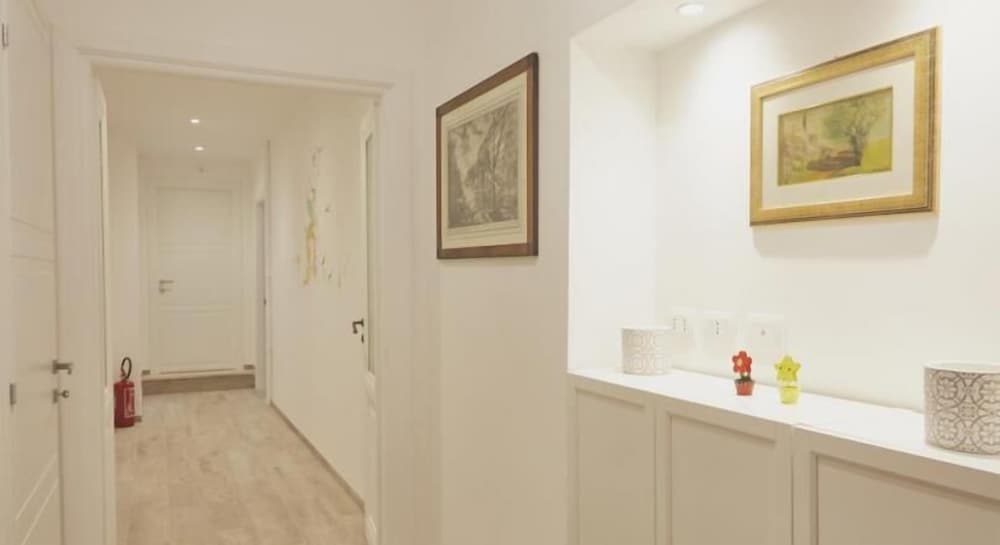 Raffaela's Suite & Rooms