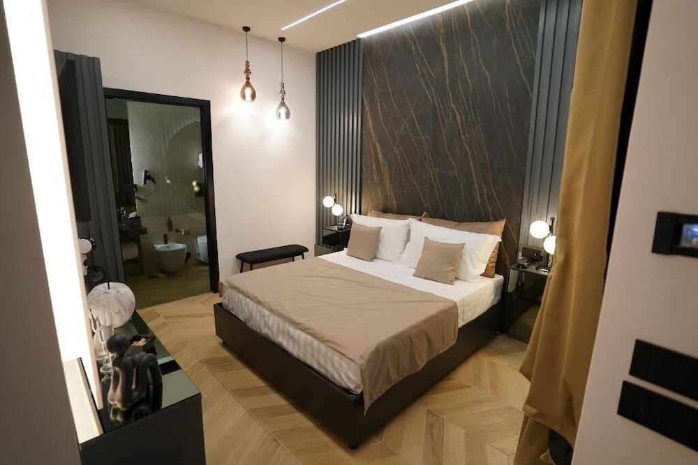 Barneys Club B&b