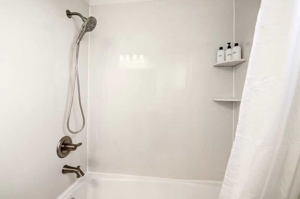 @ Marbella Lane - Stylish Cozy4br in Siliconvalley
