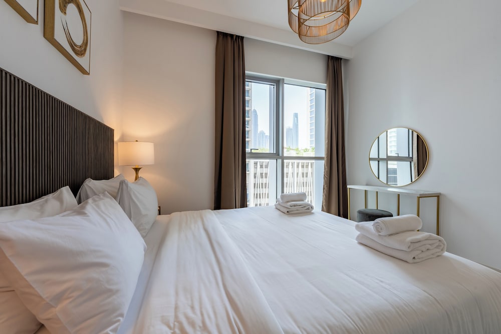 Beach Isle Residences- Emaar Beachfront