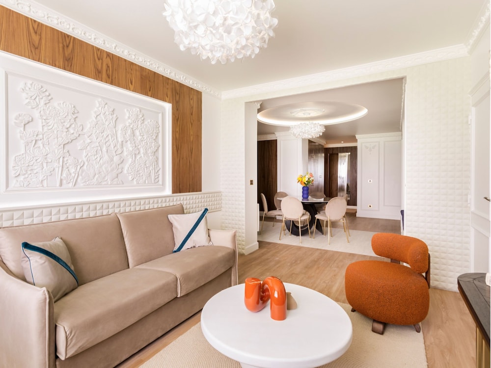 Merveil Luxury Suites - Lenoir I-II-III