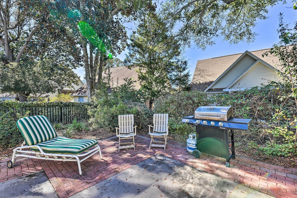 Family-friendly Home Near Destin Beaches view 2