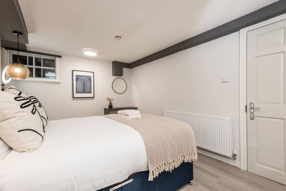 Host Apartments Seel St Townhouse Apt I