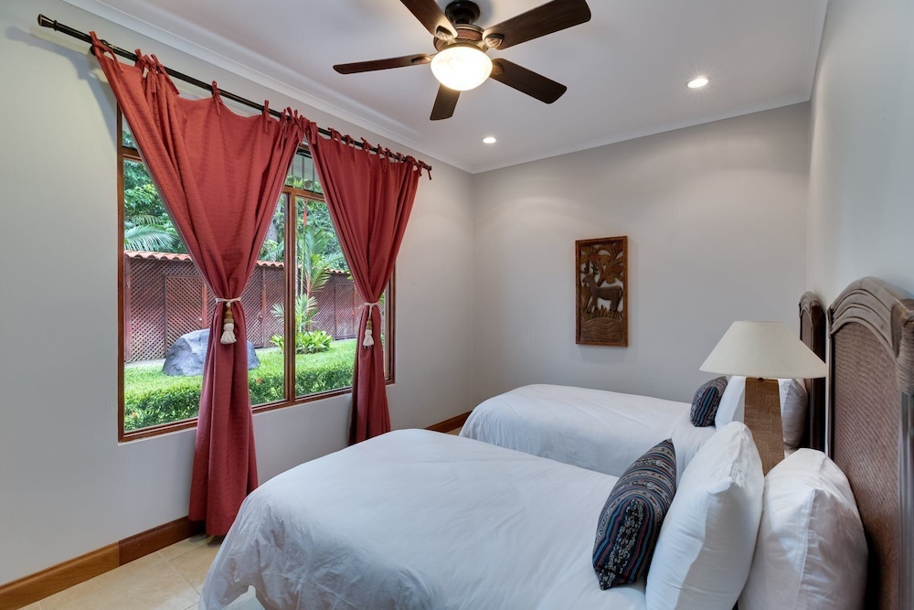 Ground Floor Unit in Beautiful Beachfront Complex view 3