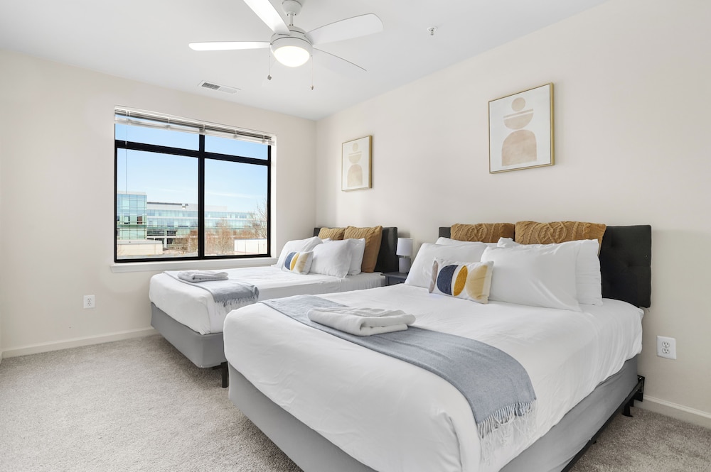 DC Charm in Crystal Apartments