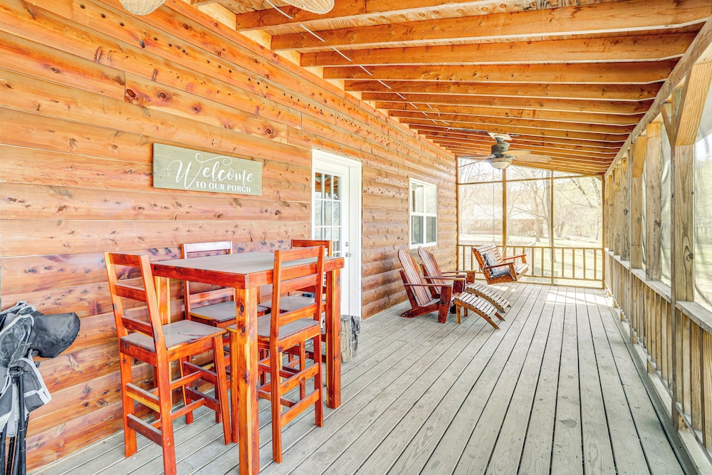 Fire Pit, Screened Deck: Riverfront Ozarks Cabin!