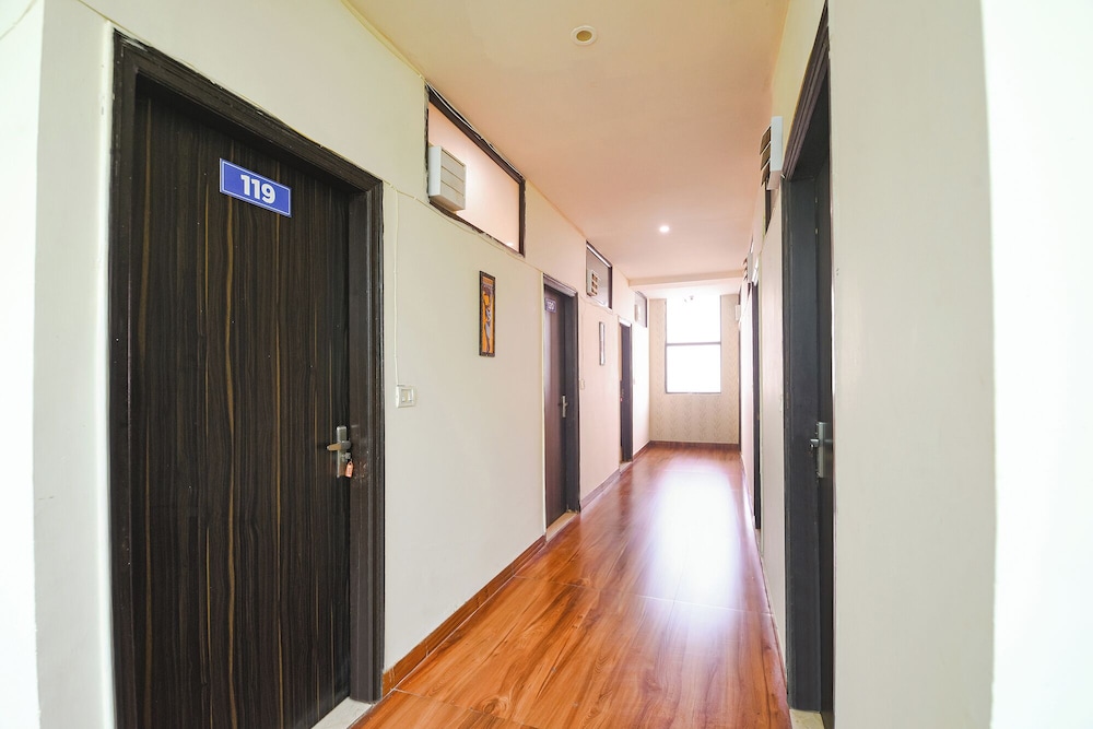 Fabhotel Dsg Residency
