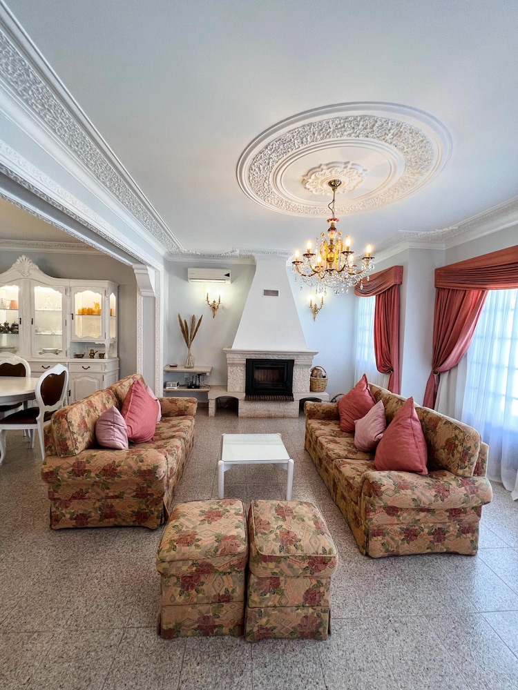 Summer Villa With Heated Private Pool