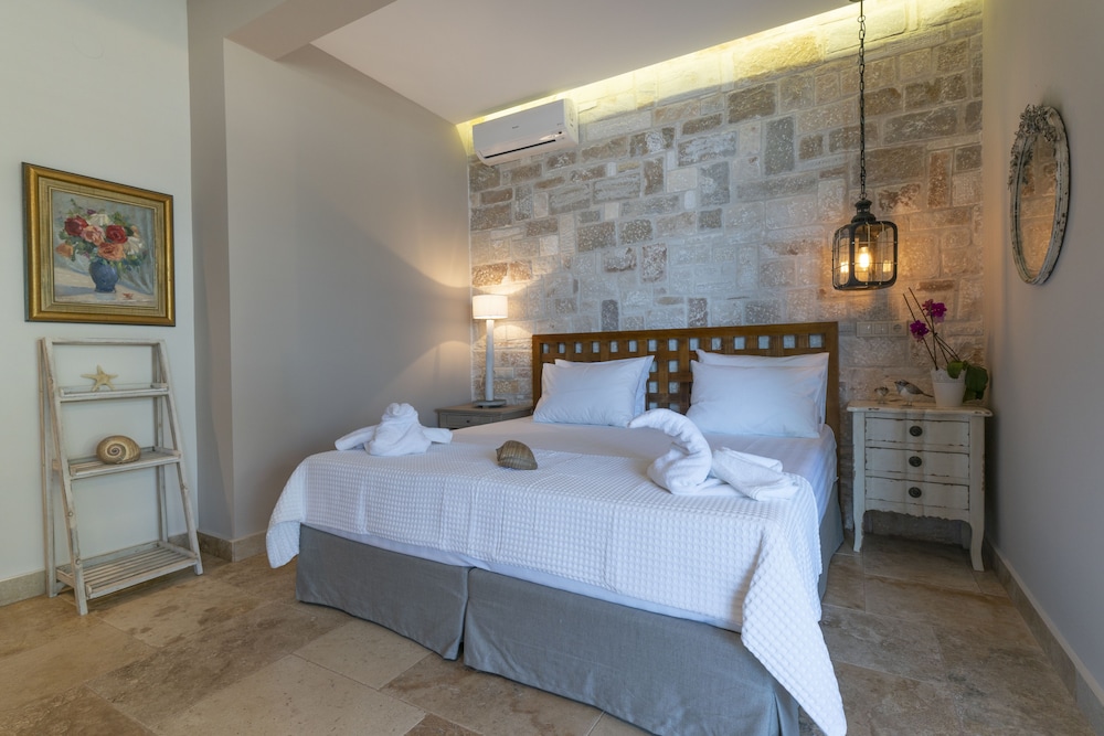 Agorastos Suites photo 5