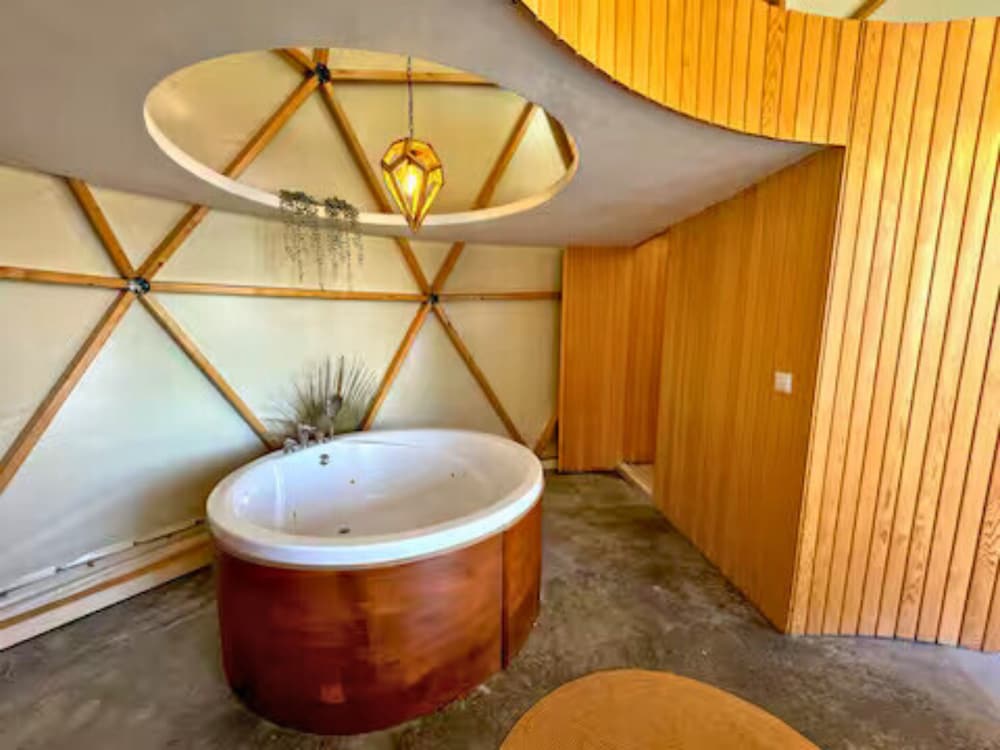 In Out Resort Glamping