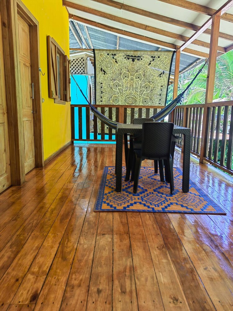 Brisas del Caribe # 2