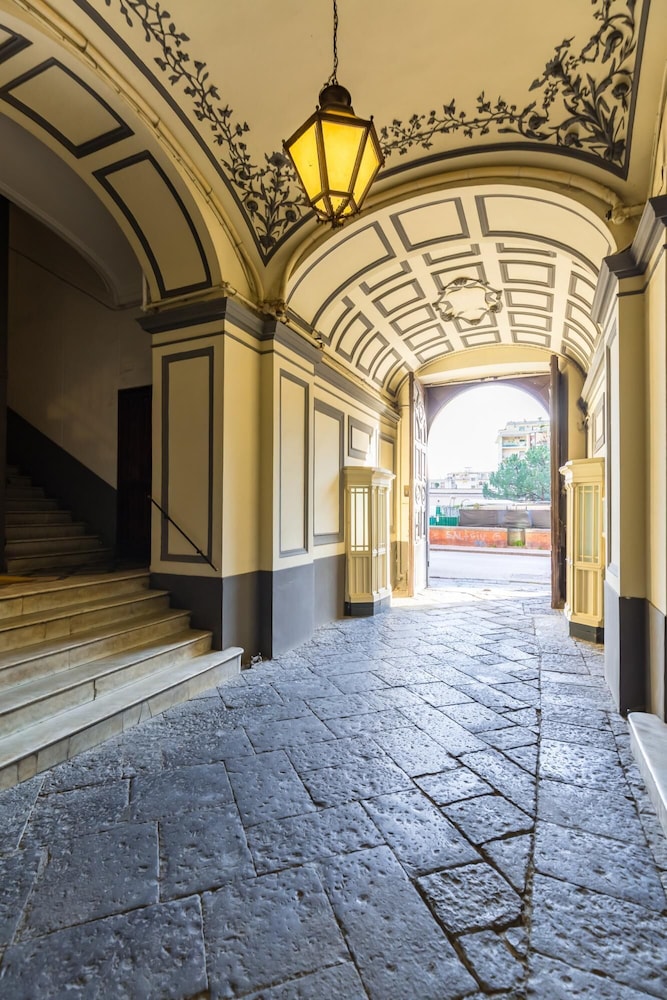 Vittorio Emanuele Modern Apartment I by Wonderful Italy