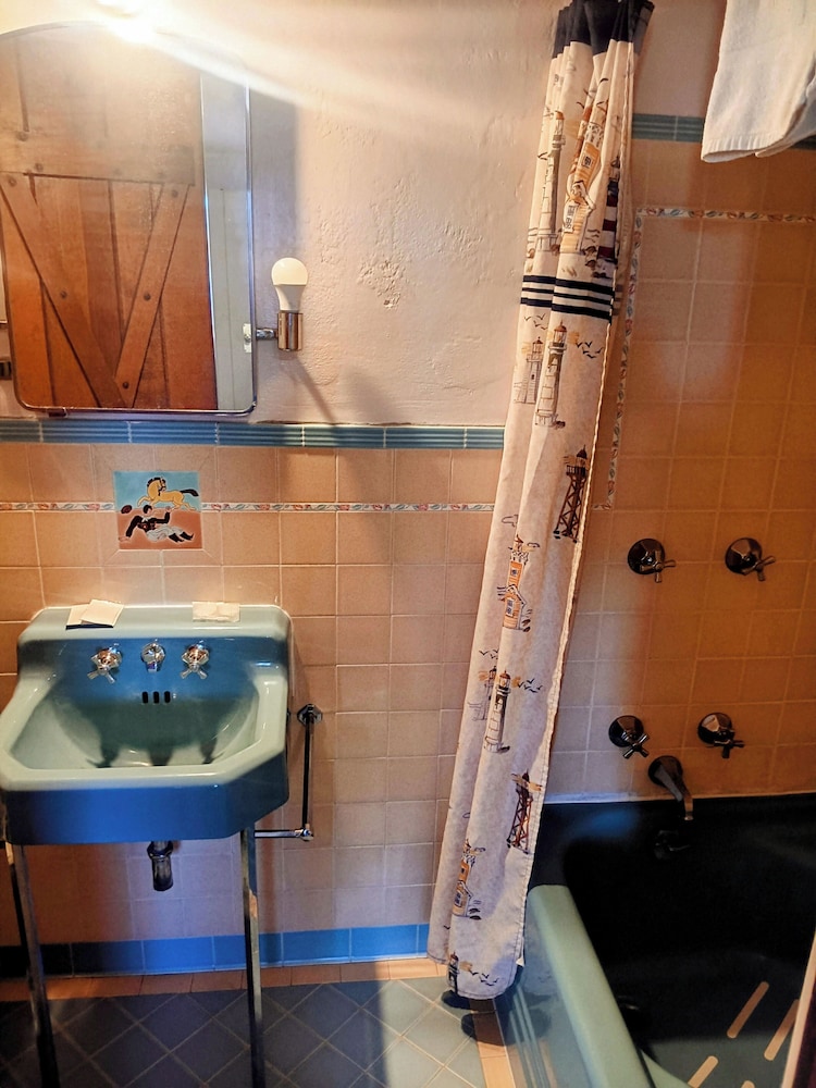 Sands Motel